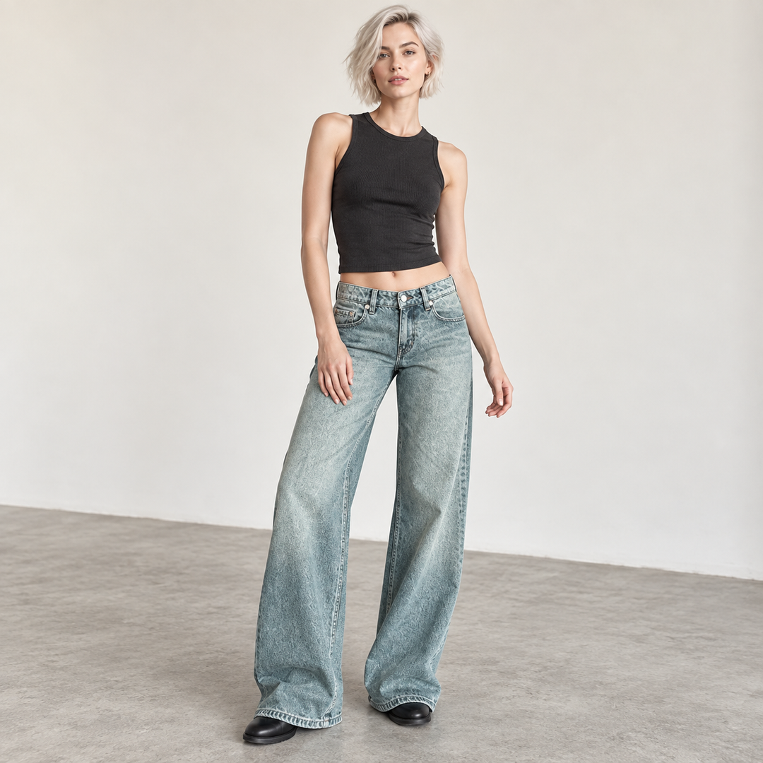 Women’s Relaxed Wide Leg Washed Jeans